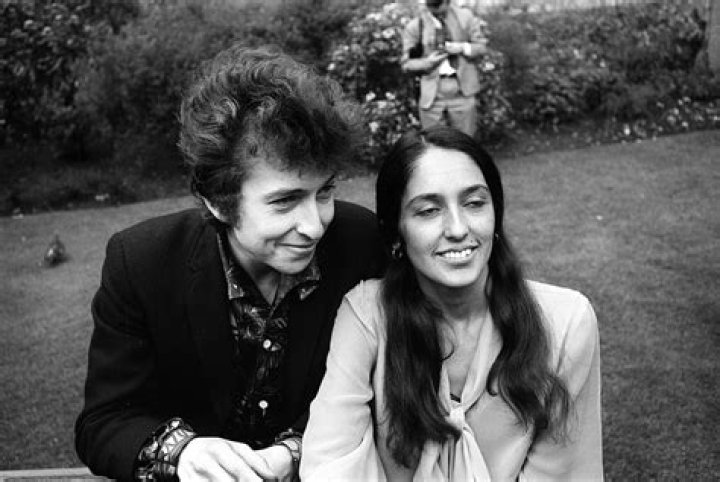 Bob Dylan's Marriages: Love, Loss, And Inspiration