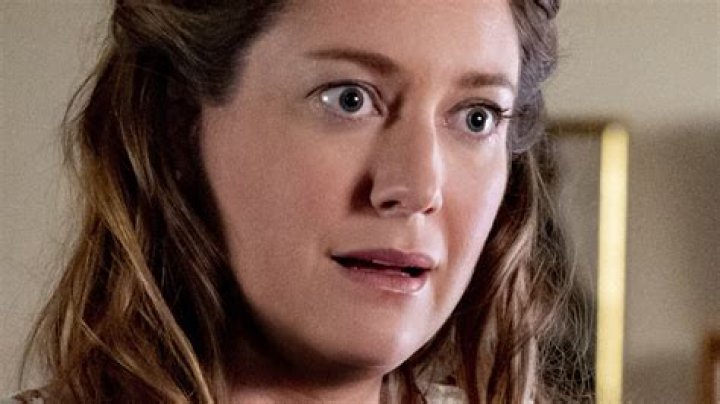 Dive Into The World Of Zoe Perry: A Renowned Actress