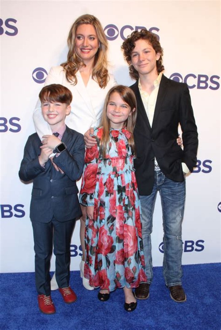 Does Zoe Perry Have Kids?