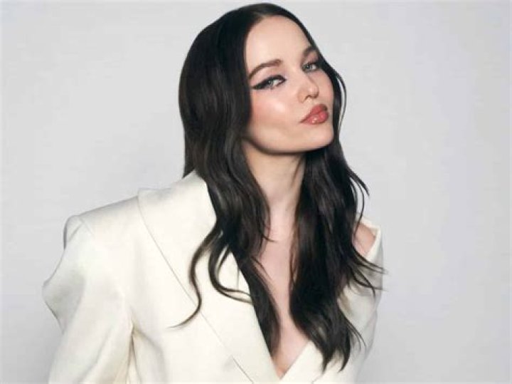 Dove Cameron's Net Worth Revealed