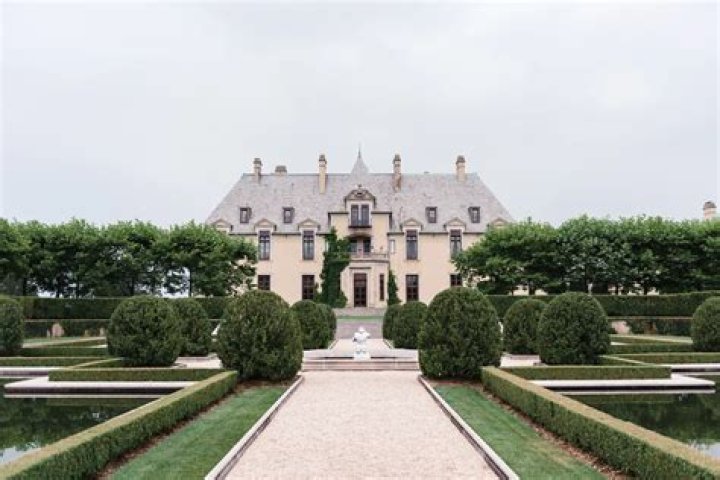 Explore The Enchanting Oheka Castle: A Majestic Landmark