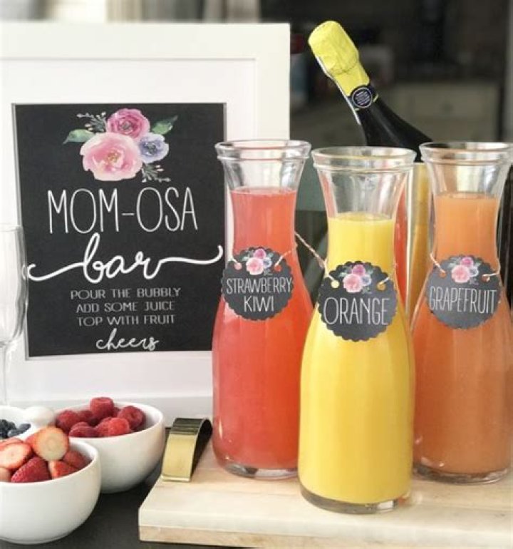 How do you make a baby shower Mimosa Bar?