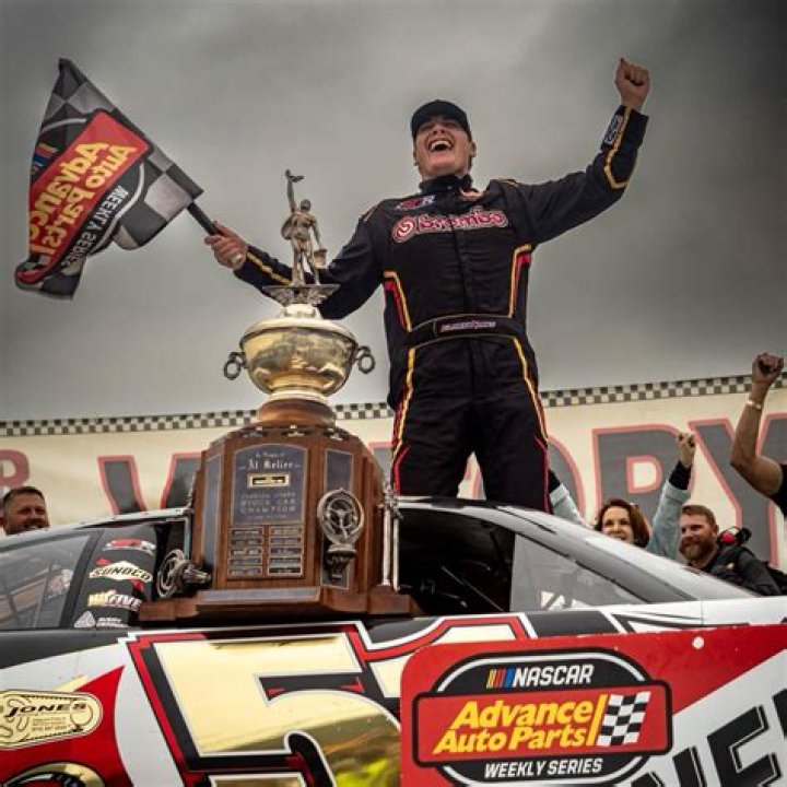 Jeff Gordon's Son Set To Race In 2024