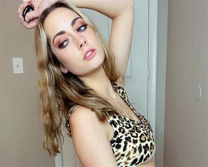 Lily Alcott OnlyFans: A Gateway To Exclusive Content