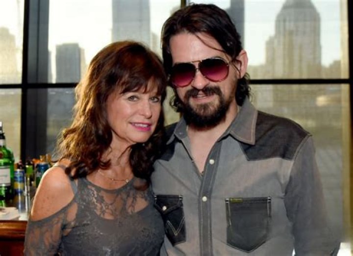 Waylon Jennings' Wife, Jessi Colter, Is Alive And Thriving